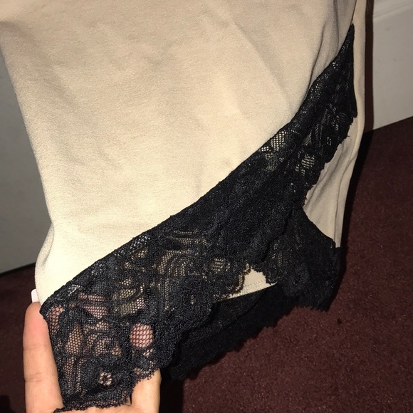 Off the should dress - Picture 5 of 7